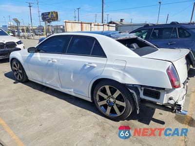 Drugie zdjęcie samochodu z przodu: 2014 CHRYSLER 300 SRT-8 6.4L VIN:2C3CCAFJ7EH257870 - miniatura