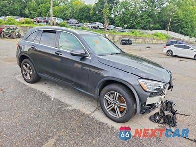 Czwarte zdjęcie samochodu z boku: 2020 MERCEDES-BENZ GLC 300 4MATIC VIN:WDC0G8EB9LF713785 - miniatura
