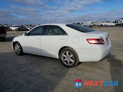 Drugie zdjęcie samochodu z przodu: 2011 TOYOTA CAMRY LE VIN:4T1BF3EK9BU722304 - miniatura