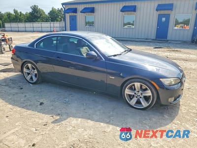 Czwarte zdjęcie samochodu z boku: 2010 BMW 335 I VIN:WBAWL7C51AP474109 - miniatura