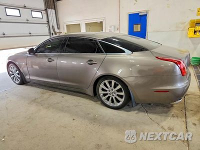 Drugie zdjęcie samochodu z przodu: 2011 JAGUAR XJL VIN:SAJWA2GB4BLV06749 - miniatura
