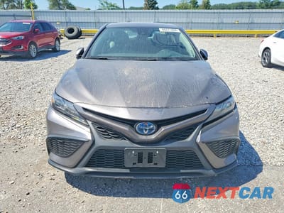 Piąte zdjęcie samochodu w środku: 2024 TOYOTA CAMRY HYBRID SE VIN:4T1G31AK3RU630026 - miniatura