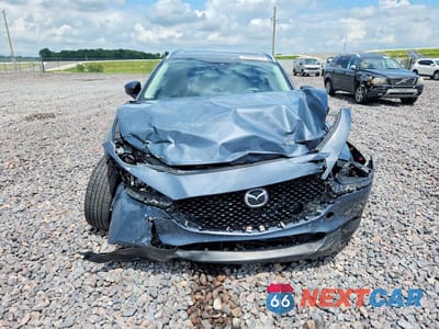 Piąte zdjęcie samochodu w środku: 2023 MAZDA CX-30 PREFERRED VIN:3MVDMBCM2PM585282 - miniatura