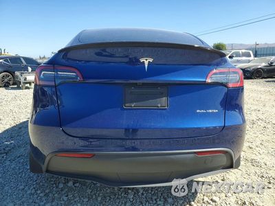 Zdjęcie 6 z 12 samochodu: 2024 TESLA MODEL Y VIN:7SAYGAEE9RF983478 - miniatura