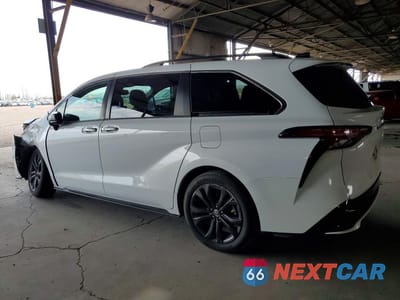 Drugie zdjęcie samochodu z przodu: 2022 TOYOTA SIENNA XSE VIN:5TDXRKEC0NS111333 - miniatura