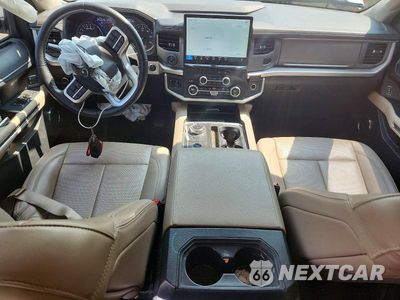 Zdjęcie 8 z 13 samochodu: 2023 FORD EXPEDITION MAX XLT VIN:1FMJK1J83PEA00334 - miniatura