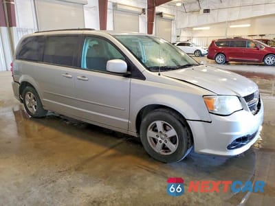 Czwarte zdjęcie samochodu z boku: 2012 DODGE GRAND CARAVAN SXT VIN:2C4RDGCG7CR146676 - miniatura