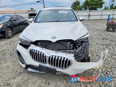Piąte zdjęcie samochodu w środku: 2021 BMW X1 XDRIVE28I VIN:WBXJG9C04M3M76355 - miniatura