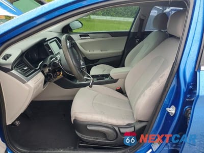 Zdjęcie 7 z 12 samochodu: 2019 HYUNDAI SONATA SE VIN:5NPE24AF8KH767935 - miniatura