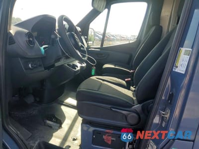 Zdjęcie 7 z 13 samochodu: 2019 MERCEDES-BENZ SPRINTER 2500/3500 DELIVERY VAN VIN:WD4PF1CD4KP147682 - miniatura