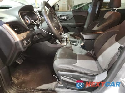 Zdjęcie 7 z 13 samochodu: 2015 JEEP CHEROKEE SPORT VIN:1C4PJLAB2FW761003 - miniatura