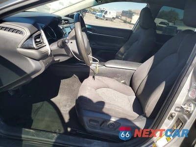 Zdjęcie 7 z 12 samochodu: 2019 TOYOTA CAMRY LE VIN:4T1B11HK6KU770843 - miniatura