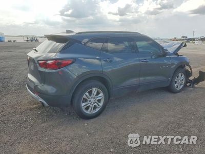 Trzecie zdjęcie samochodu z tyłu: 2020 CHEVROLET BLAZER 1LT VIN:3GNKBBRA9LS543393 - miniatura