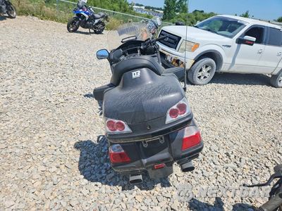 Czwarte zdjęcie samochodu z boku: 2010 HONDA GL1800 VIN:1HFSC47H2AA902797 - miniatura