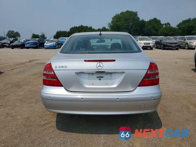 Zdjęcie 6 z 12 samochodu: 2006 MERCEDES-BENZ E 350 VIN:WDBUF56J86A945924 - miniatura