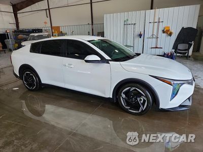 Czwarte zdjęcie samochodu z boku: 2025 KIA K4 EX VIN:3KPFU4DE9SE033648 - miniatura