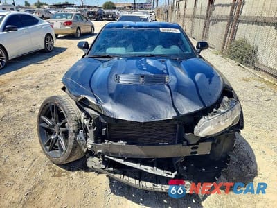 Piąte zdjęcie samochodu w środku: 2021 CHEVROLET CAMARO LZ/SS VIN:1G1FF1R74M0120669 - miniatura