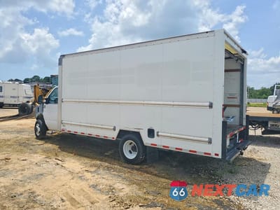 Drugie zdjęcie samochodu z przodu: 2022 FORD ECONOLINE - BOX TRUCK VIN:1FDWE3FN0NDC03532 - miniatura