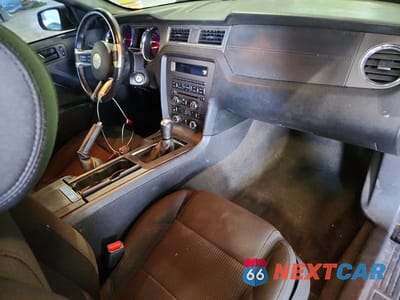 Zdjęcie 8 z 12 samochodu: 2014 FORD MUSTANG VIN:1ZVBP8AM2E5286915 - miniatura
