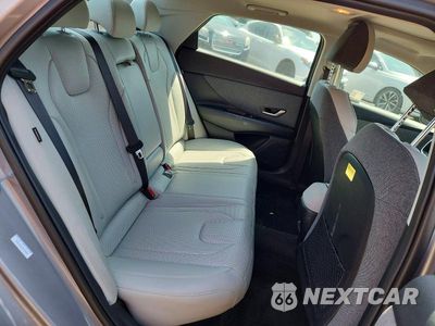 Zdjęcie 10 z 12 samochodu: 2025 HYUNDAI ELANTRA LIMITED VIN:KMHLN4DJ1SU139585 - miniatura