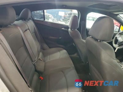 Zdjęcie 10 z 12 samochodu: 2017 CHEVROLET CRUZE LT VIN:1G1BE5SM0H7191678 - miniatura