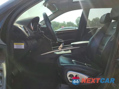 Zdjęcie 7 z 13 samochodu: 2007 MERCEDES-BENZ ML 63 AMG VIN:4JGBB77E87A196394 - miniatura