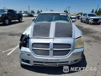 Piąte zdjęcie samochodu w środku: 2005 DODGE MAGNUM R/T VIN:2D4FV48V35H602593 - miniatura