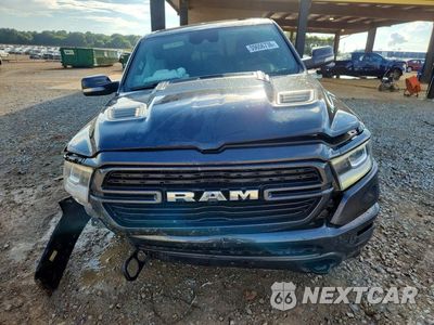 Piąte zdjęcie samochodu w środku: 2019 RAM 1500 LARAMIE VIN:1C6SRFJT9KN726933 - miniatura