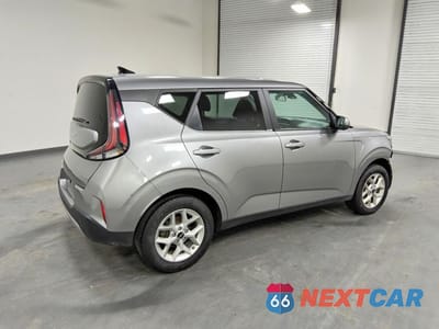 Trzecie zdjęcie samochodu z tyłu: 2024 KIA SOUL LX VIN:KNDJ23AU5R7239968 - miniatura