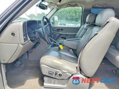 Zdjęcie 7 z 12 samochodu: 2005 CHEVROLET SILVERADO K2500 HEAVY DUTY VIN:1GCHK29G85E174580 - miniatura