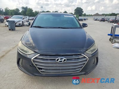 Piąte zdjęcie samochodu w środku: 2017 HYUNDAI ELANTRA LIMITED VIN:KMHD84LF3HU147110 - miniatura