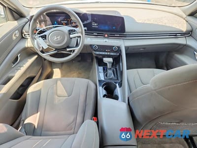 Zdjęcie 8 z 12 samochodu: 2025 HYUNDAI ELANTRA SEL VIN:KMHLS4DG4SU927869 - miniatura