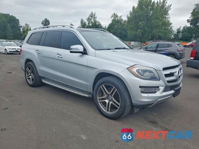 Czwarte zdjęcie samochodu z boku: 2013 MERCEDES-BENZ GL 450 4MATIC VIN:4JGDF7CE6DA251438 - miniatura