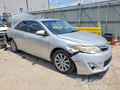 Czwarte zdjęcie samochodu z boku: 2012 TOYOTA CAMRY XLE VIN:4T4BF1FK6CR216164 - miniatura