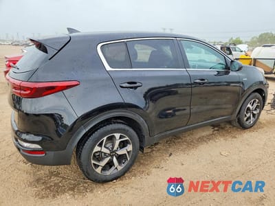 Trzecie zdjęcie samochodu z tyłu: 2020 KIA SPORTAGE LX VIN:KNDPMCAC6L7774813 - miniatura