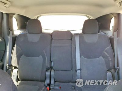 Zdjęcie 10 z 14 samochodu: 2016 JEEP CHEROKEE LATITUDE VIN:1C4PJMCB3GW157657 - miniatura