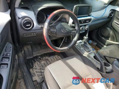 Zdjęcie 8 z 12 samochodu: 2020 HYUNDAI KONA SE VIN:KM8K12AA9LU470092 - miniatura