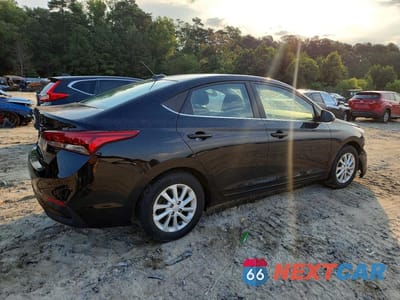 Trzecie zdjęcie samochodu z tyłu: 2021 HYUNDAI ACCENT SEL VIN:3KPC24A68ME137573 - miniatura