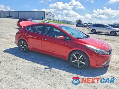 Czwarte zdjęcie samochodu z boku: 2018 KIA FORTE EX VIN:3KPFN4A89JE177324 - miniatura