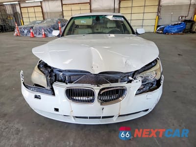 Piąte zdjęcie samochodu w środku: 2006 BMW 530 XI VIN:WBANF73576CG67529 - miniatura