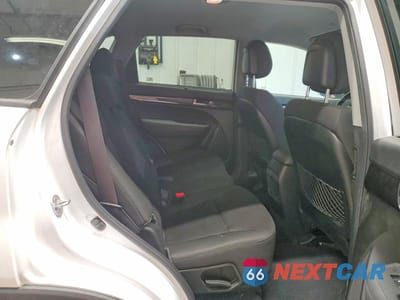 Zdjęcie 11 z 13 samochodu: 2014 KIA SORENTO LX VIN:5XYKTDA61EG500051 - miniatura