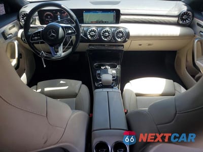 Zdjęcie 8 z 13 samochodu: 2020 MERCEDES-BENZ CLA 250 VIN:W1K5J4GB1LN090273 - miniatura