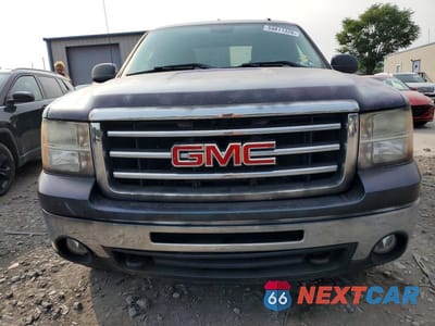 Piąte zdjęcie samochodu w środku: 2013 GMC SIERRA K1500 SLE VIN:1GTR2VE71DZ209110 - miniatura