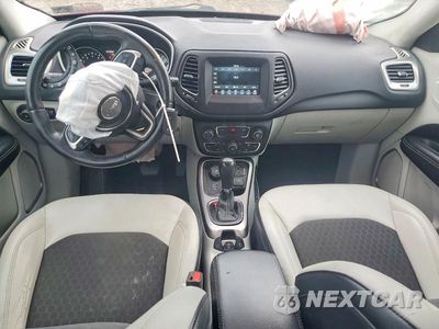 Zdjęcie 8 z 13 samochodu: 2017 JEEP COMPASS LATITUDE VIN:3C4NJDBB2HT656143 - miniatura