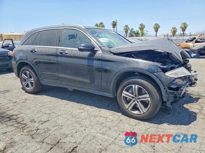 Czwarte zdjęcie samochodu z boku: 2019 MERCEDES-BENZ GLC 350E VIN:WDC0G5EB5KF498080 - miniatura