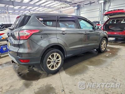 Trzecie zdjęcie samochodu z tyłu: 2017 FORD ESCAPE SE VIN:1FMCU0GD9HUA94275 - miniatura
