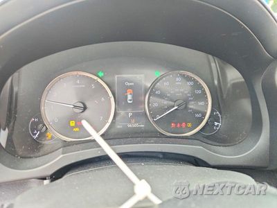 Zdjęcie 9 z 12 samochodu: 2018 LEXUS IS 300 VIN:JTHBA1D29J5069053 - miniatura