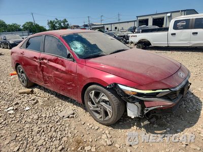 Czwarte zdjęcie samochodu z boku: 2025 HYUNDAI ELANTRA SEL SPORT VIN:KMHLM4DG8SU923611 - miniatura