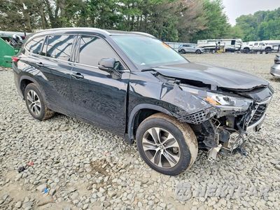 Czwarte zdjęcie samochodu z boku: 2020 TOYOTA HIGHLANDER XLE VIN:5TDGZRAH4LS506087 - miniatura
