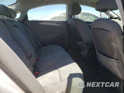 Zdjęcie 10 z 13 samochodu: 2012 HYUNDAI SONATA HYBRID VIN:KMHEC4A49CA026211 - miniatura